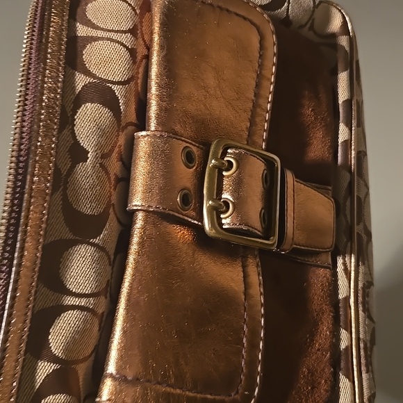 Coach bundle - Picture 7 of 9